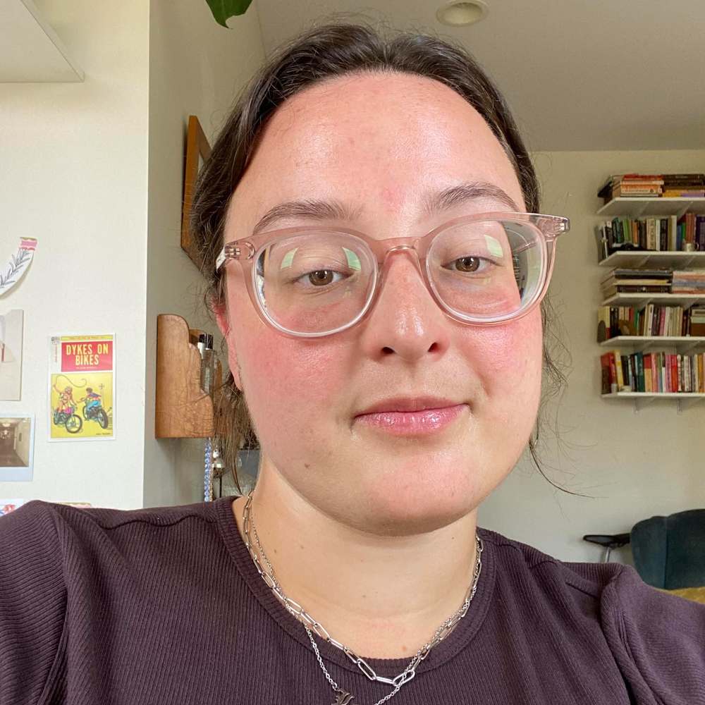 Meet your Posher, Lucy